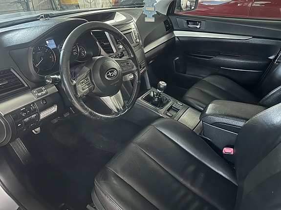 Subaru Outback 6 of 11