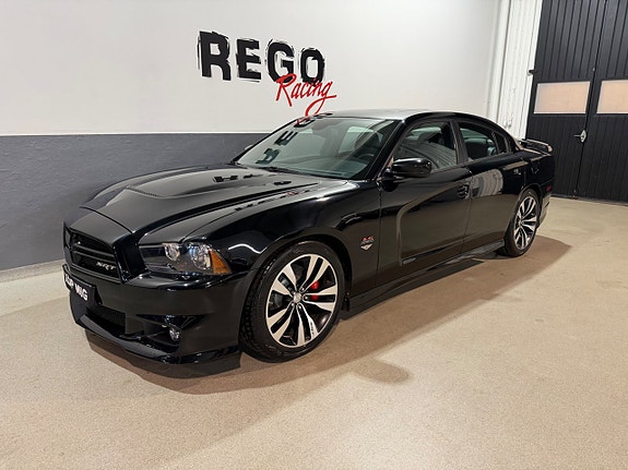 Dodge Charger 2 of 5