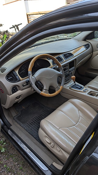 Jaguar S-TYPE 6 of 6