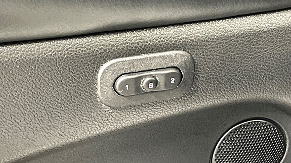 Jeep Grand Cherokee 22 of 27