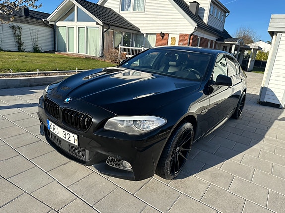 BMW 530d 3 of 4
