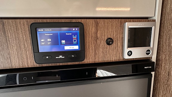 Ci Magis 82 XT Alde värme, långbädd, taksäng, Automat 8G 0,99% Ränta 22 of 22
