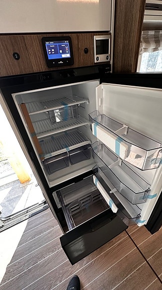 Ci Magis 82 XT Alde värme, långbädd, taksäng, Automat 8G 0,99% Ränta 16 of 22