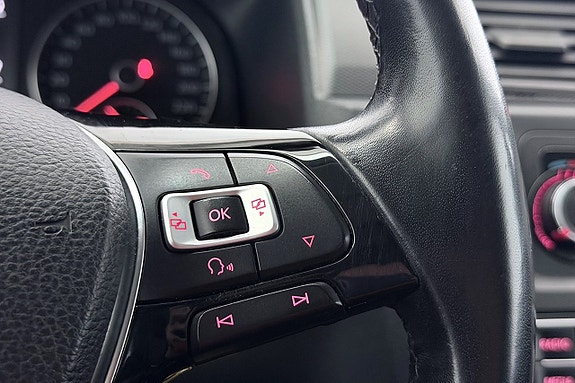 Volkswagen Caddy 19 of 24