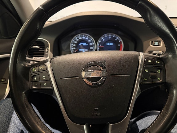 Volvo S60 14 of 16