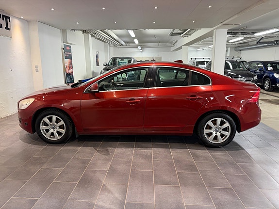 Volvo S60 9 of 16