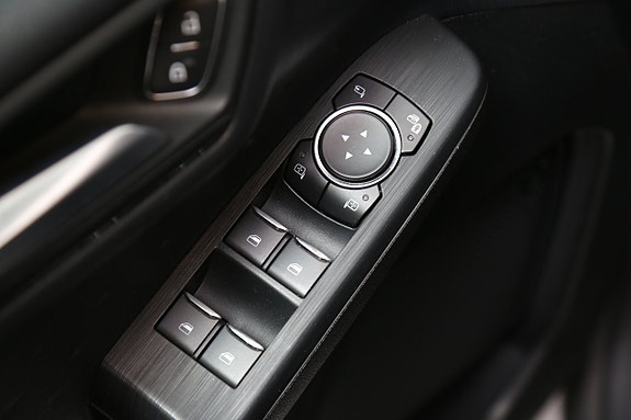 Ford Kuga 12 of 28
