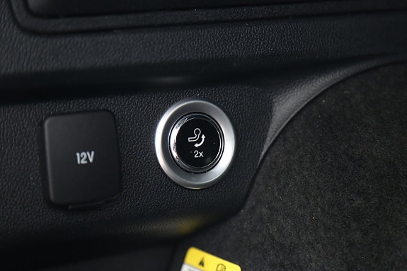 Ford Kuga 27 of 28