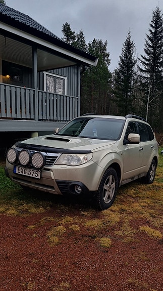 Subaru Forester 2 of 5