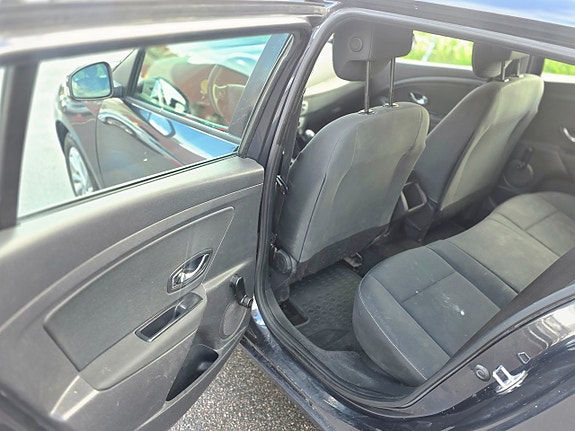 Renault Megane 9 of 16
