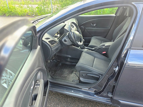 Renault Megane 13 of 16