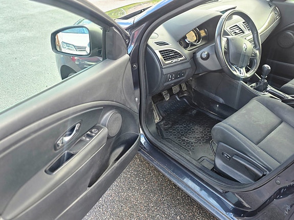 Renault Megane 10 of 16