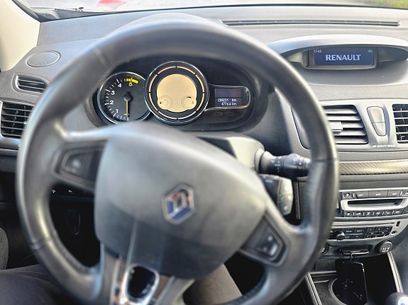Renault Megane 16 of 16