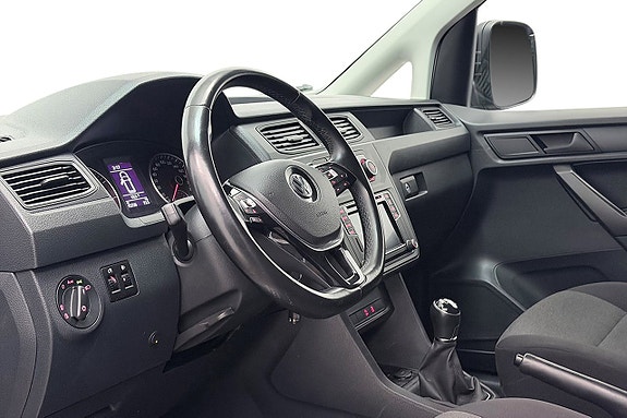 Volkswagen Caddy 15 of 28