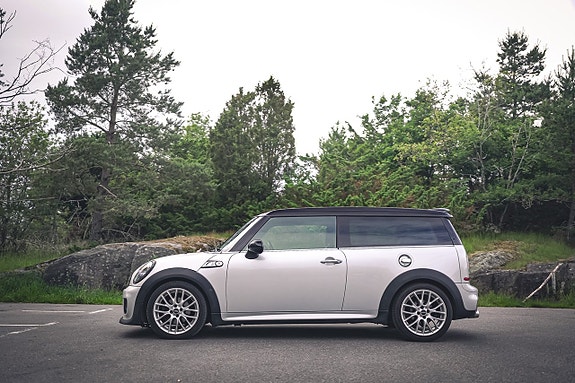 MINI Clubman Cooper SD 2 of 5