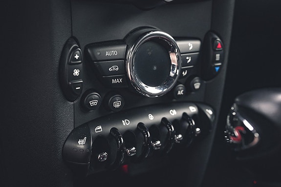 MINI Clubman Cooper SD 24 of 30