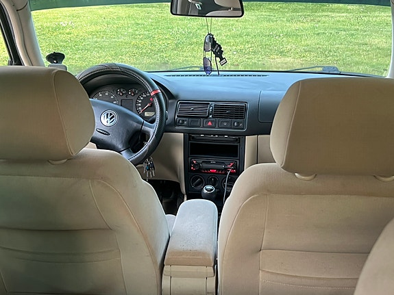 Volkswagen Golf IV 4 of 5