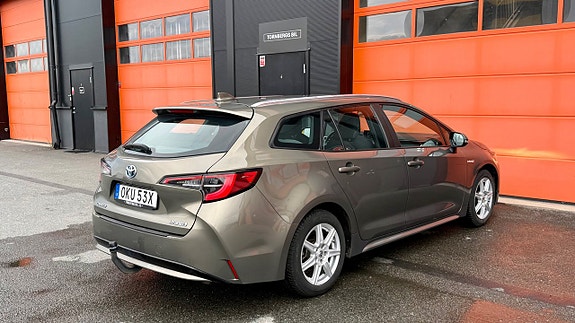 Toyota Corolla 7 of 18