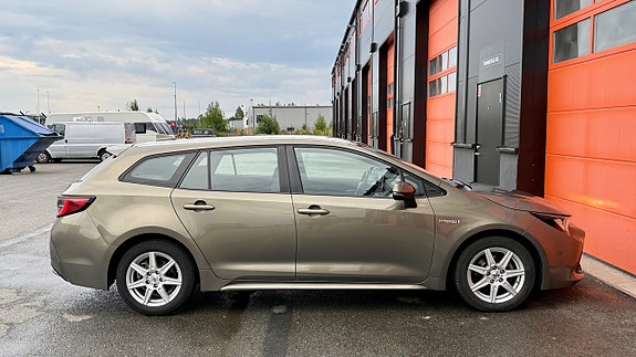 Toyota Corolla 9 of 18