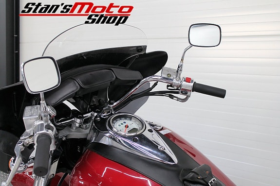 Kawasaki Vulcan VN 1600 Classic 16 of 17