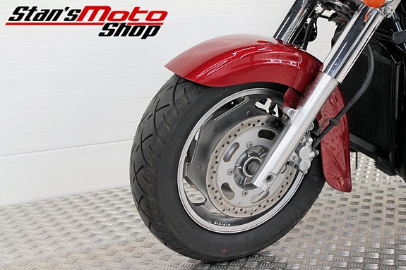 Kawasaki Vulcan VN 1600 Classic 12 of 17