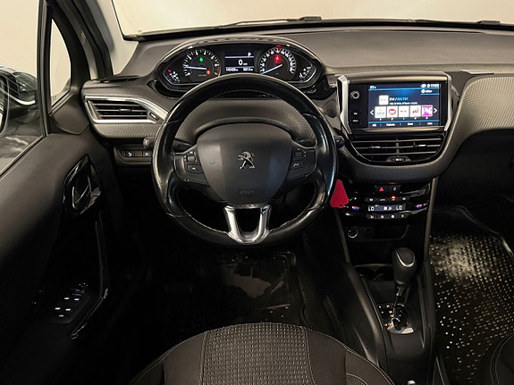 Peugeot 208 12 of 21