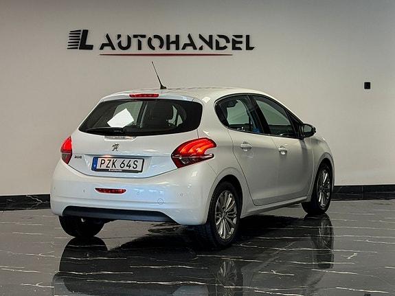 Peugeot 208 6 of 21