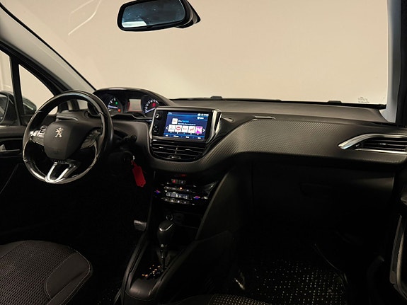 Peugeot 208 9 of 21