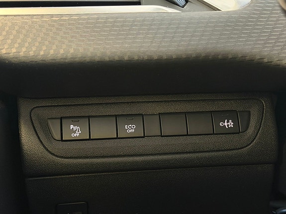 Peugeot 208 14 of 21