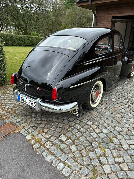 Volvo PV 2 of 5