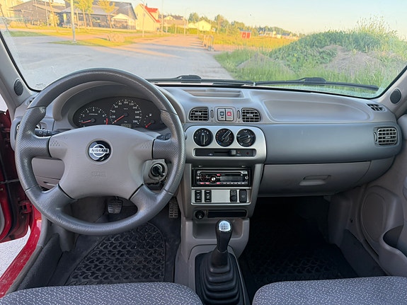 Nissan Micra 5 of 5