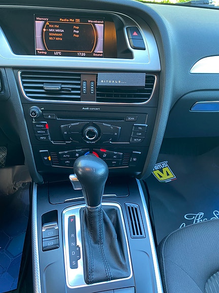 Audi A4 9 of 21