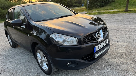 Nissan Qashqai 2 of 5