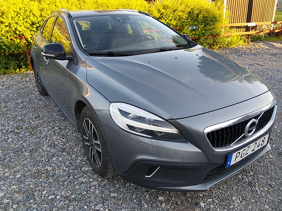 Volvo V40 Cross Country 5 of 5