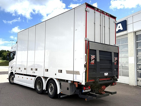 Scania R 560 B6x24NB Fjärrbil Lågt miltal 5 of 13