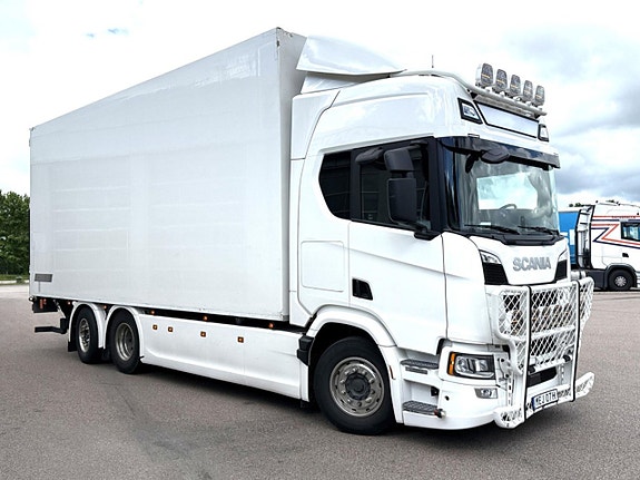 Scania R 560 B6x24NB Fjärrbil Lågt miltal 8 of 13