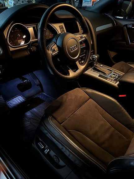 Audi Q7 7 of 10