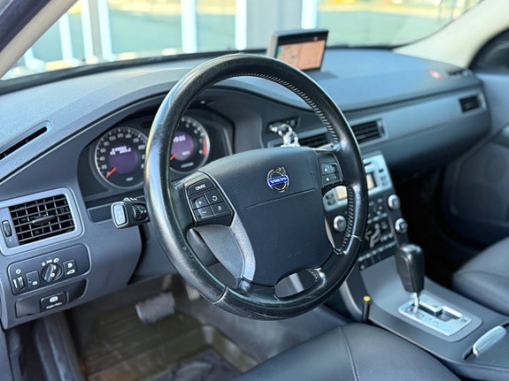Volvo V70 23 of 30