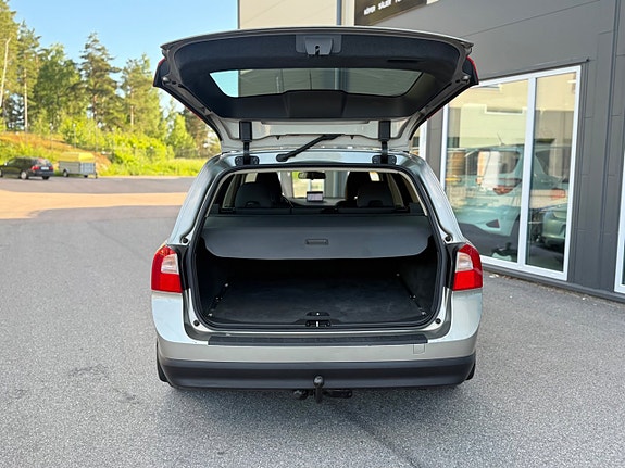 Volvo V70 30 of 30