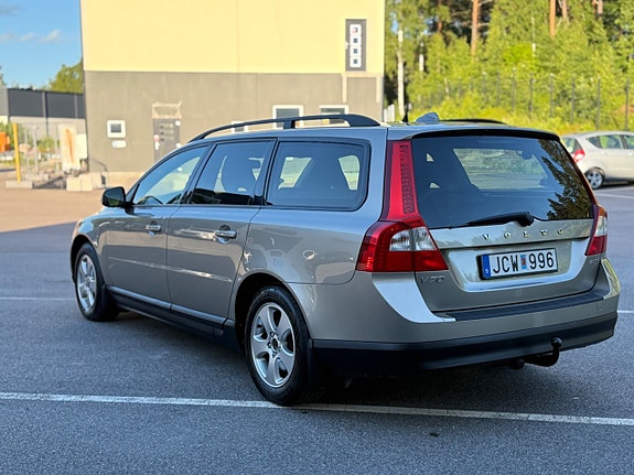 Volvo V70 27 of 30