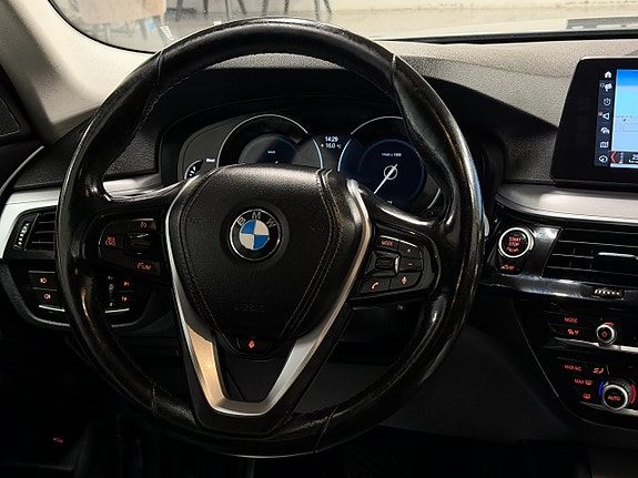 BMW 520d 12 of 26