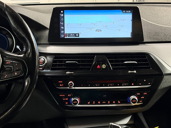 BMW 520d 14 of 26