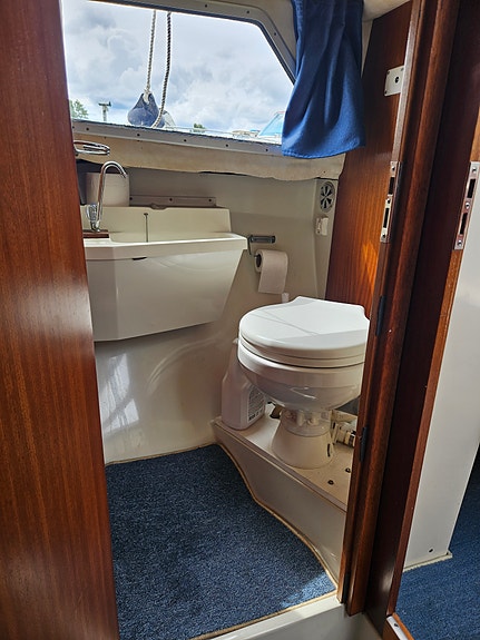 Saga 7000 (Volvo Penta MD21) 8 of 12