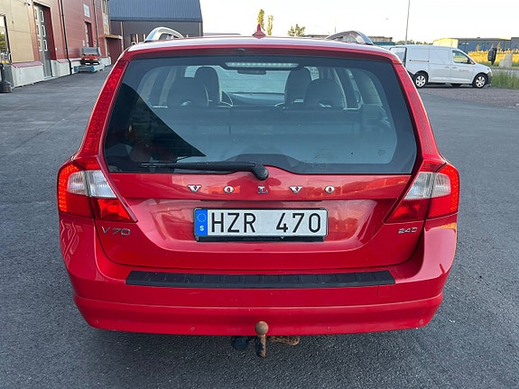 Volvo V70 5 of 5