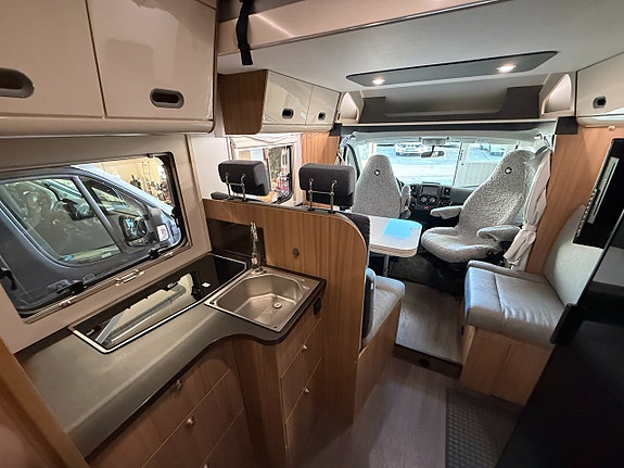 Sun Living S-SERIES S 75 SL / Långbäddar & Taksäng! Får köras på B-kort! Stort garage! Elpatron! 13 of 19