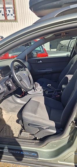 Volvo V50 5 of 5
