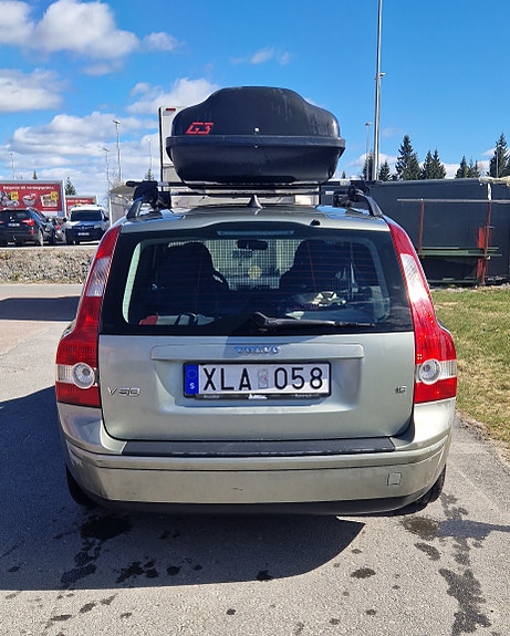 Volvo V50 2 of 5