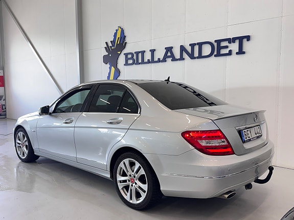 Mercedes-Benz C220 5 of 26