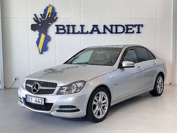 Mercedes-Benz C220 2 of 26