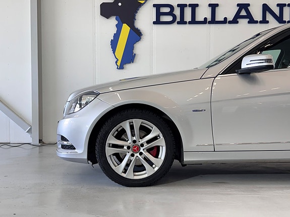 Mercedes-Benz C220 9 of 26